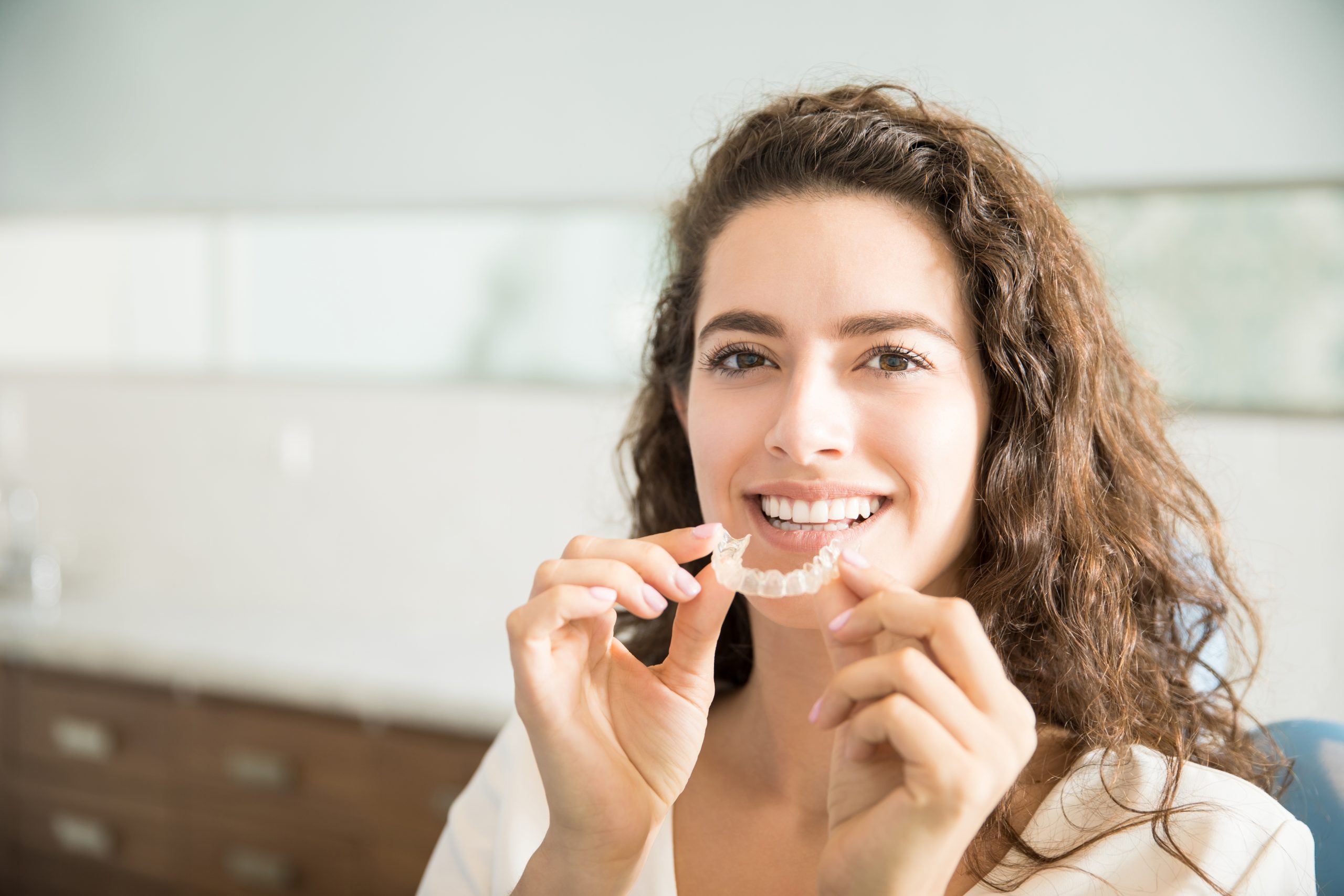 Top 7 Benefits of Choosing Invisalign Over Braces